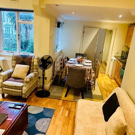 Prime Cozy Apartments By Kensington